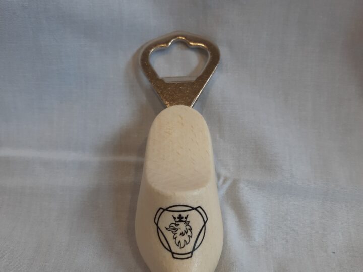 Bieropener met vrachtwagenlogo
