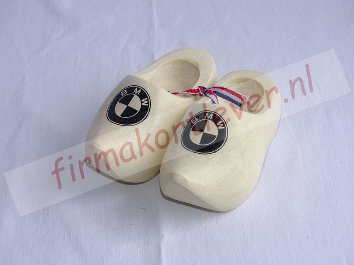 Dashboard klompjes met BMW logo