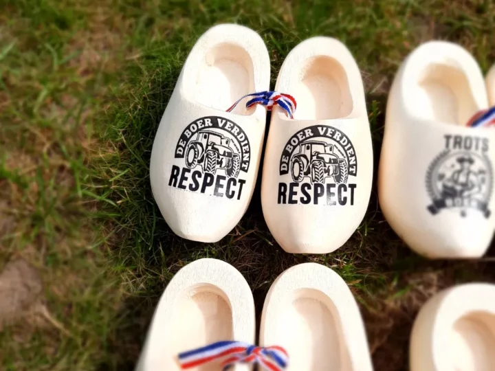 Dashboard klompjes De boer verdient respect