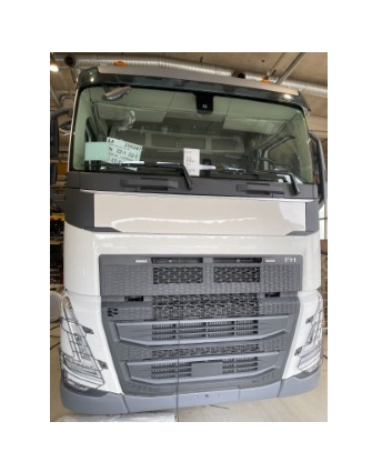 VEPRO OY Publicitaire frontplaat VOLVO FH4B/5 facelift '24 KKT